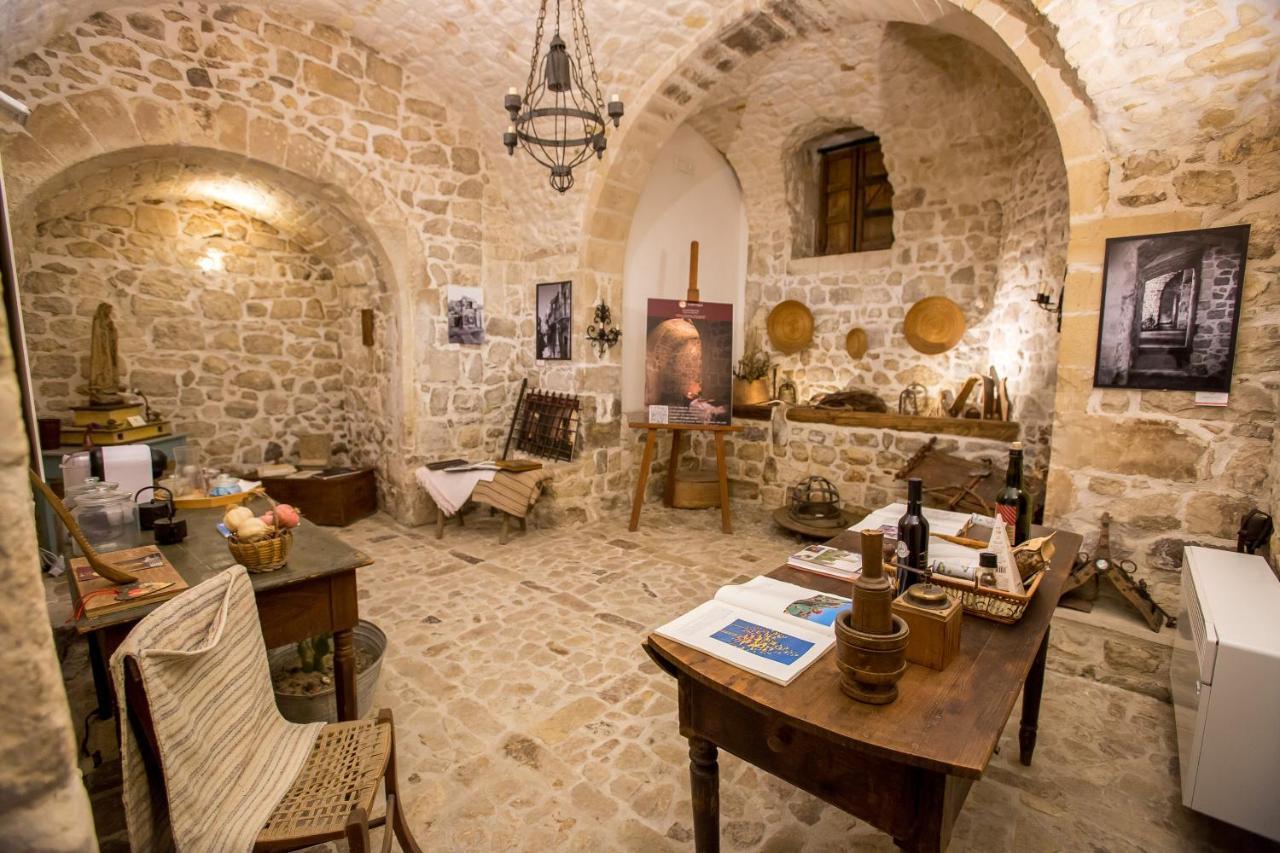 Case-Grotte Degli Avi, Esperienza Abitativa In Grotta Модика Экстерьер фото