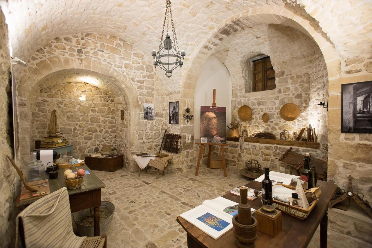 Case-Grotte Degli Avi, Esperienza Abitativa In Grotta Модика Экстерьер фото